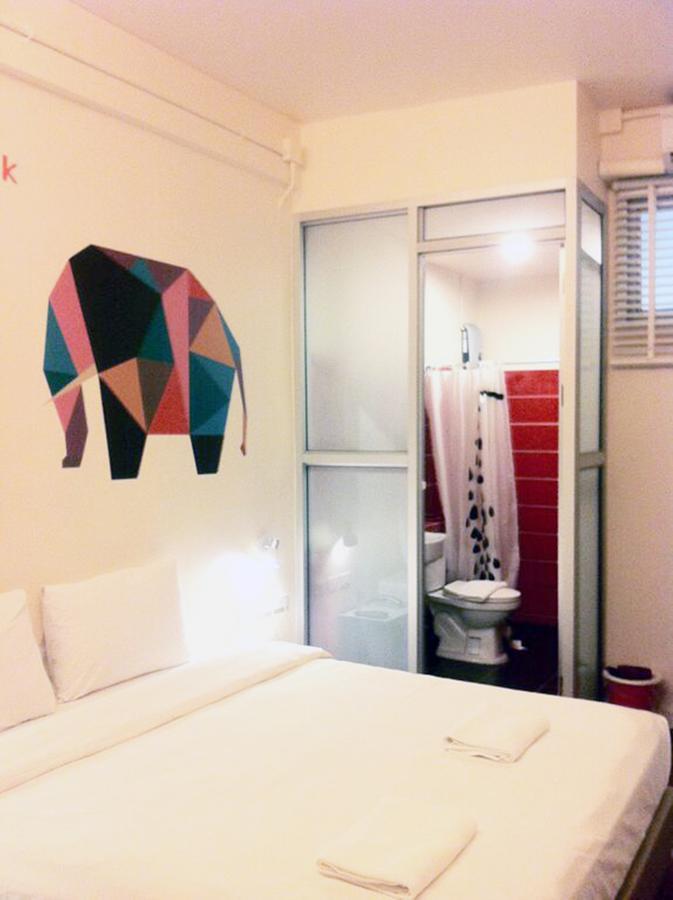 Baan Saladaeng Boutique Guesthouse Bangkok Extérieur photo